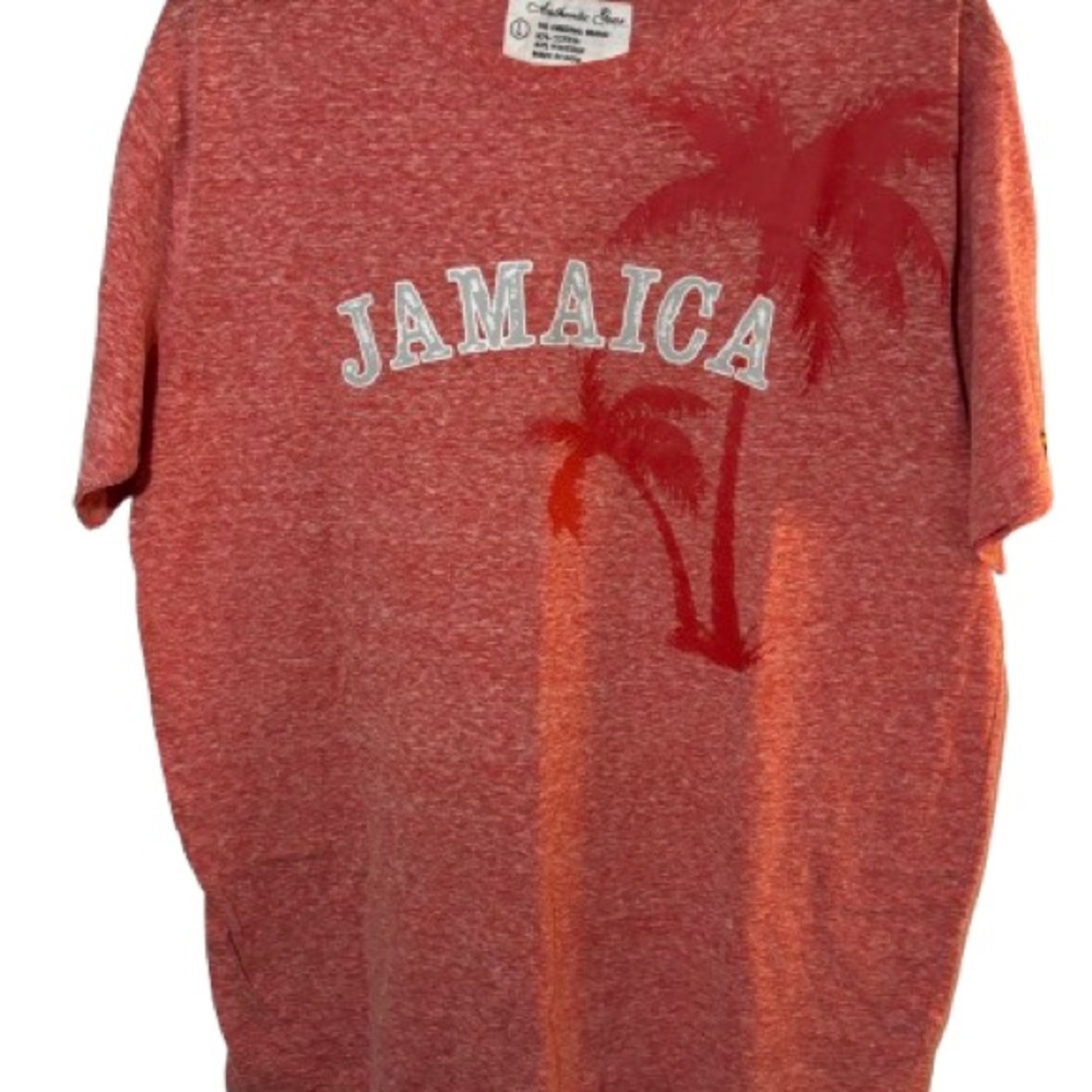 Authentic Gear brand short-sleeve t-shirt "JAMAICA" graphic